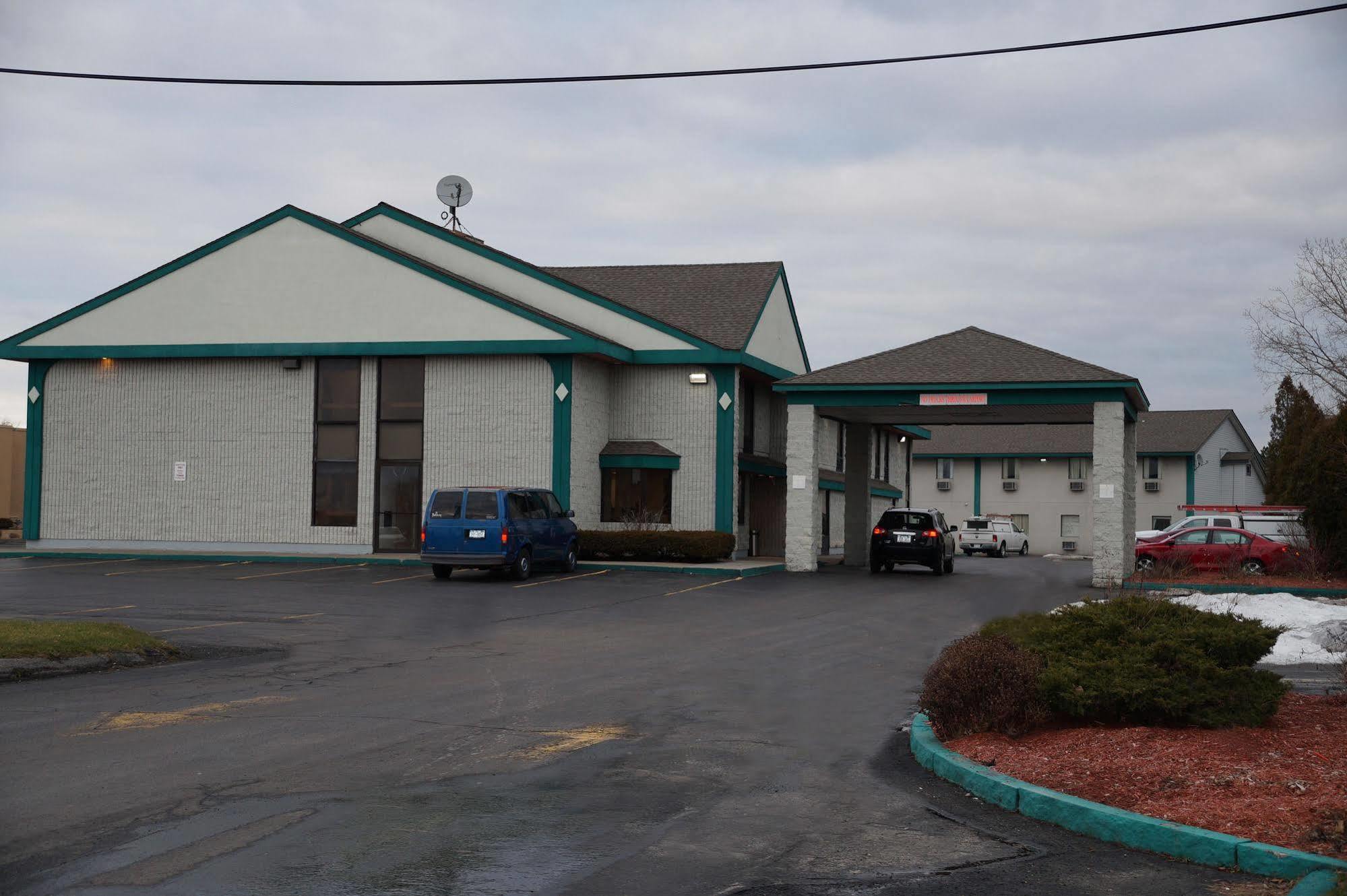 Magnuson Hotel East Syracuse Hotel